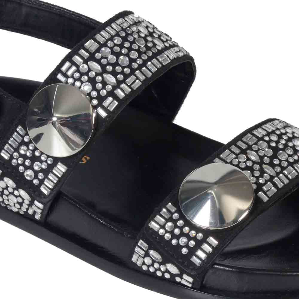 rasteira-para-o-verao-rasteira-ella-preto-paula-torres