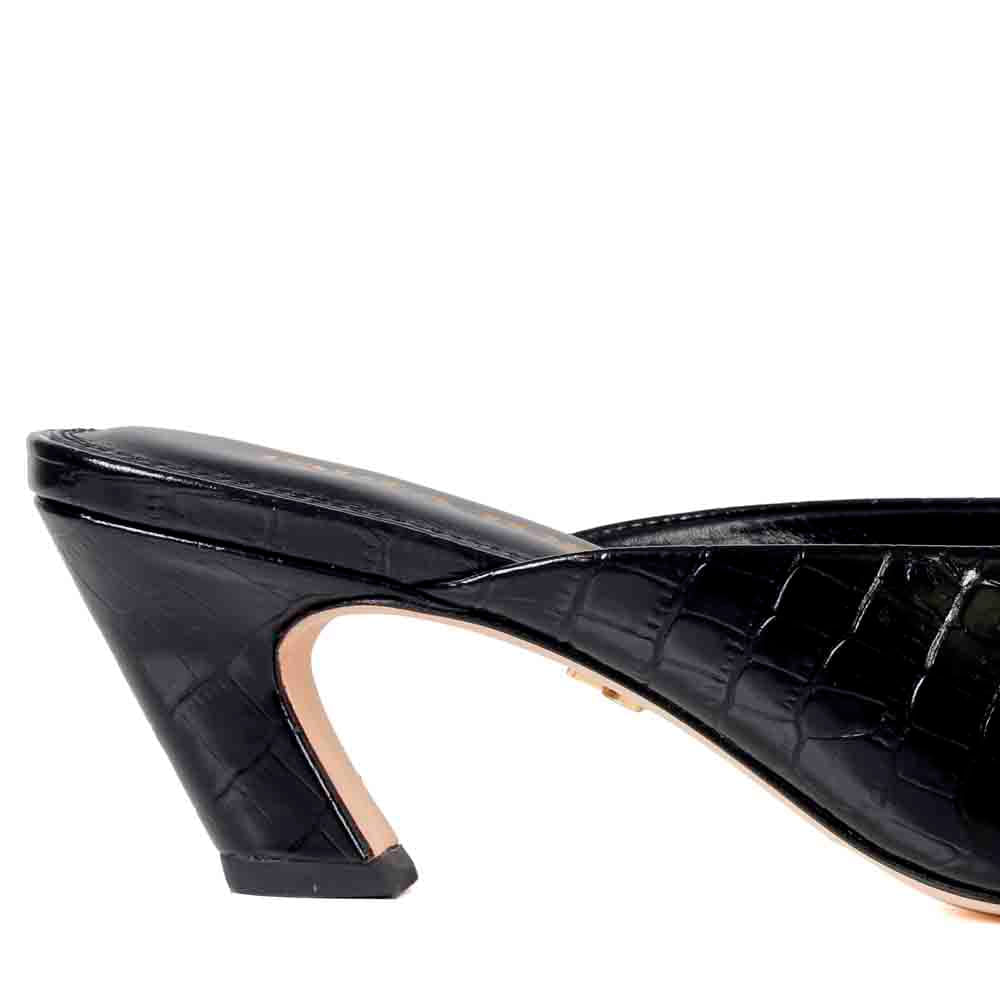 Mule-feminino-confortavel-dia-a-dia-Mule-carmela-preto-paula-torres