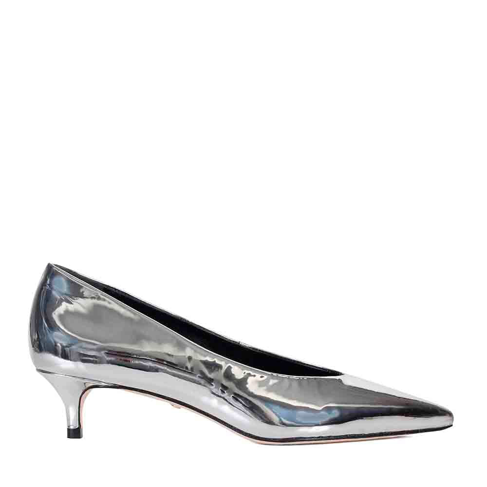 scarpin-trabalho-elegante-iris-prata-paula-torres-1