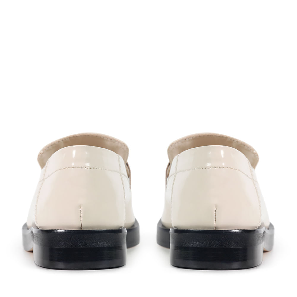 mocassim-casual-feminino-mocassim-paula-baunilha-paula-torres