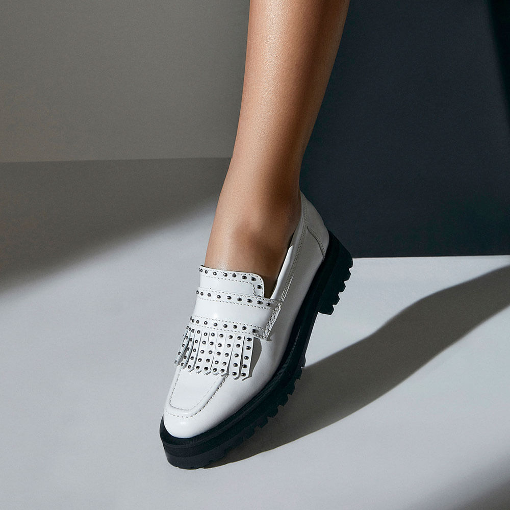 mocassim-casual-feminino-mocassim-sevilha-gelo-paula-torres