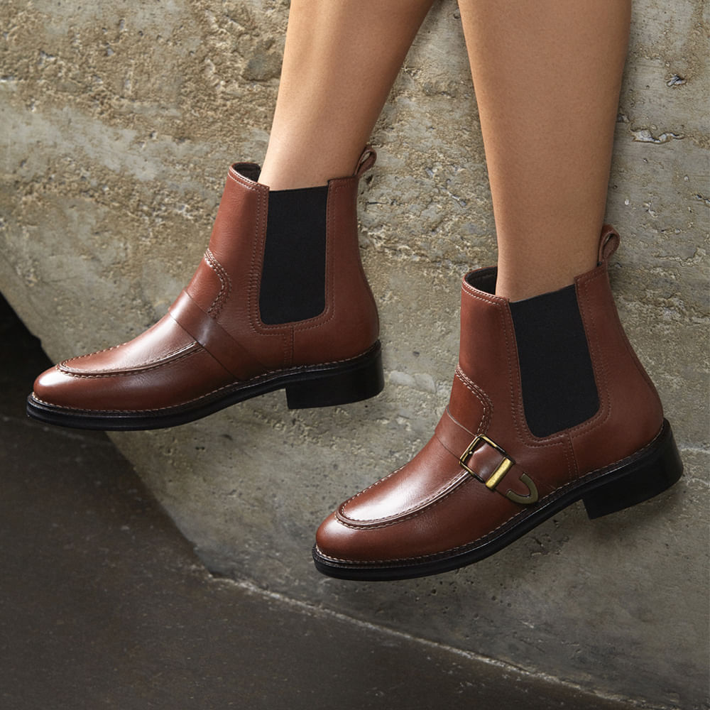 bota-feminina-confortavel-bota-pietra-cognac-paula-torres