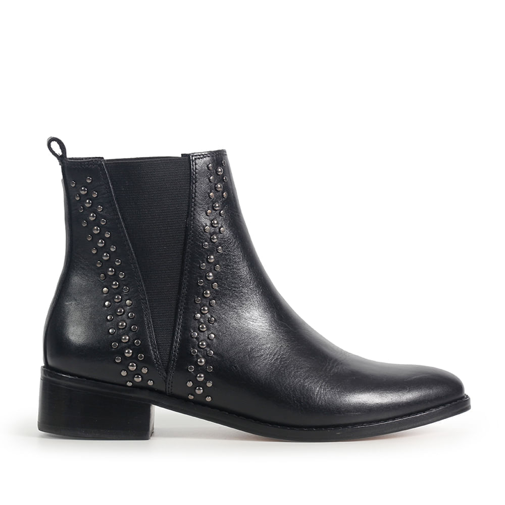 bota-feminina-confortavel-bota-madrid-preto-paula-torres