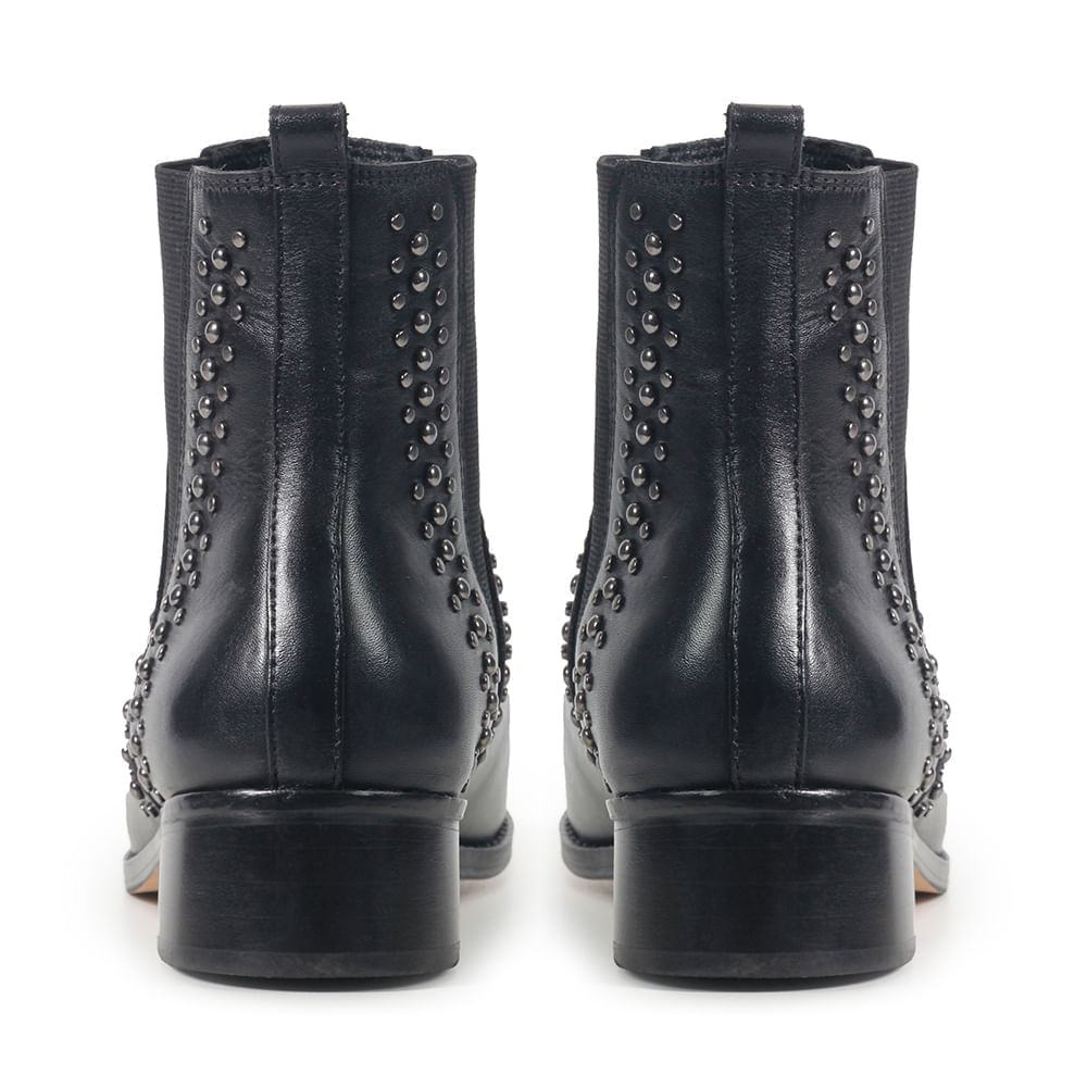 bota-feminina-confortavel-bota-madrid-preto-paula-torres