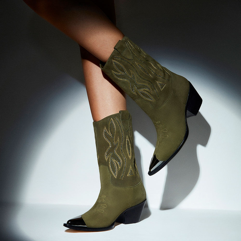 bota-feminina-confortavel-bota-nara-musgo-paula-torres
