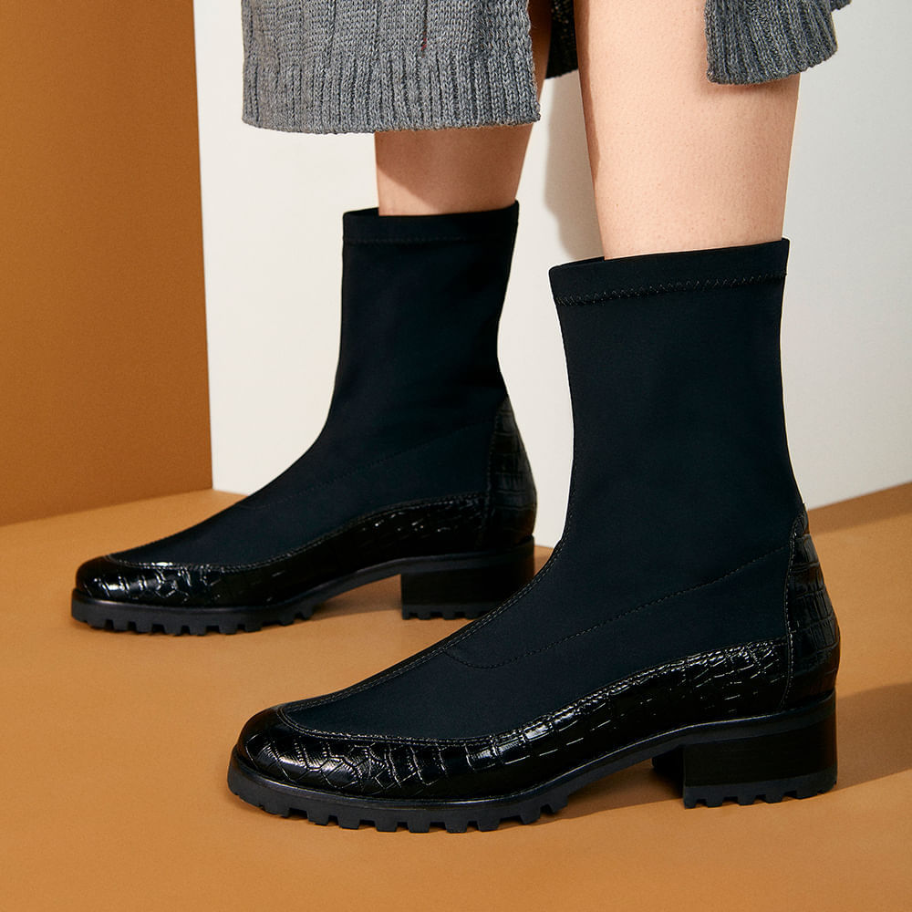bota-feminina-confortavel-bota-veneza-croco-preto-paula-torres