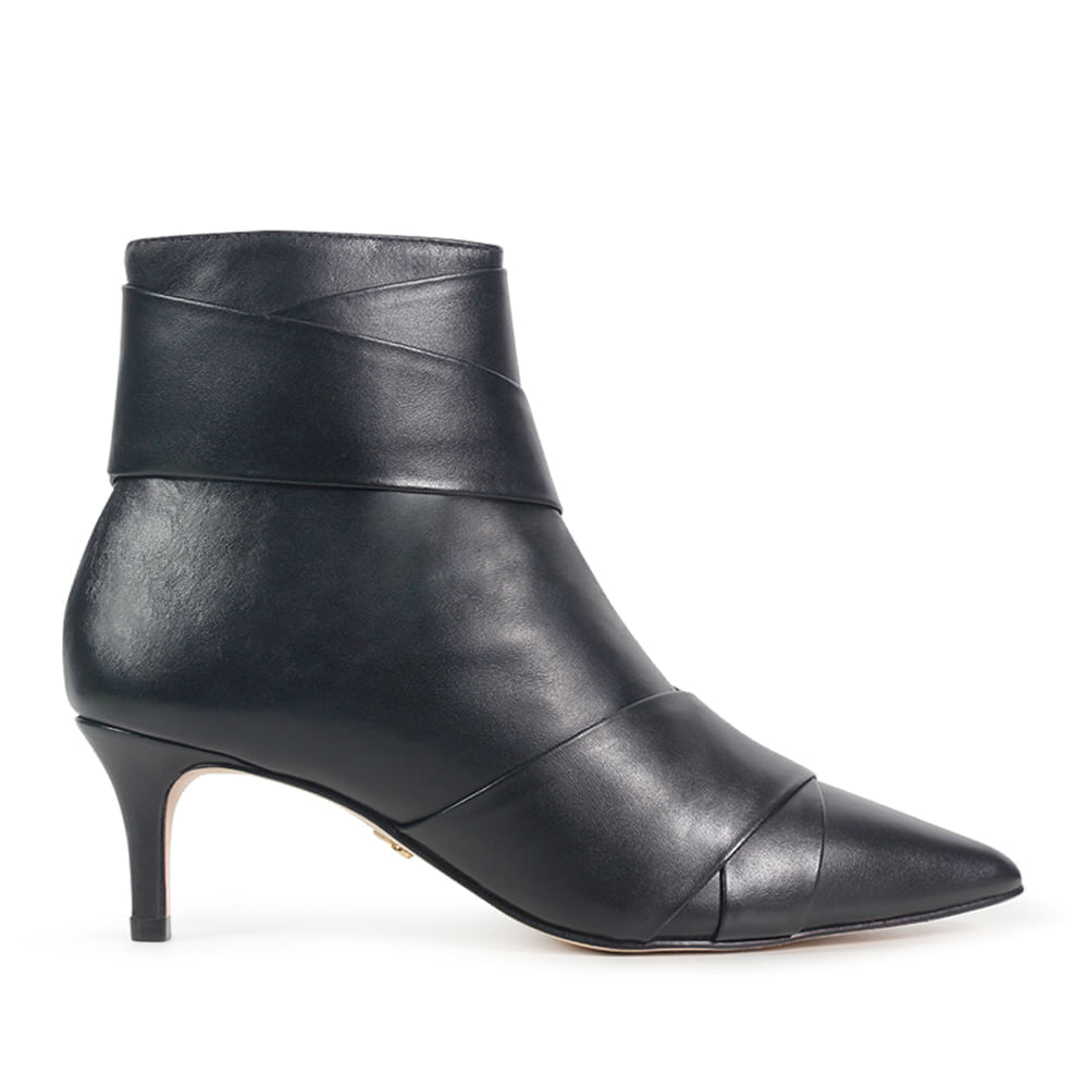 bota-feminina-confortavel-bota-toscana-preto-paula-torres