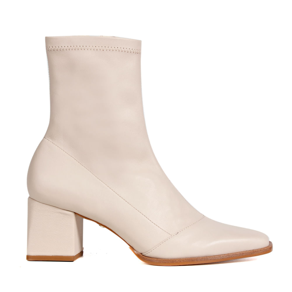 bota-feminina-confortavel-bota-viena-coconut-paula-torres