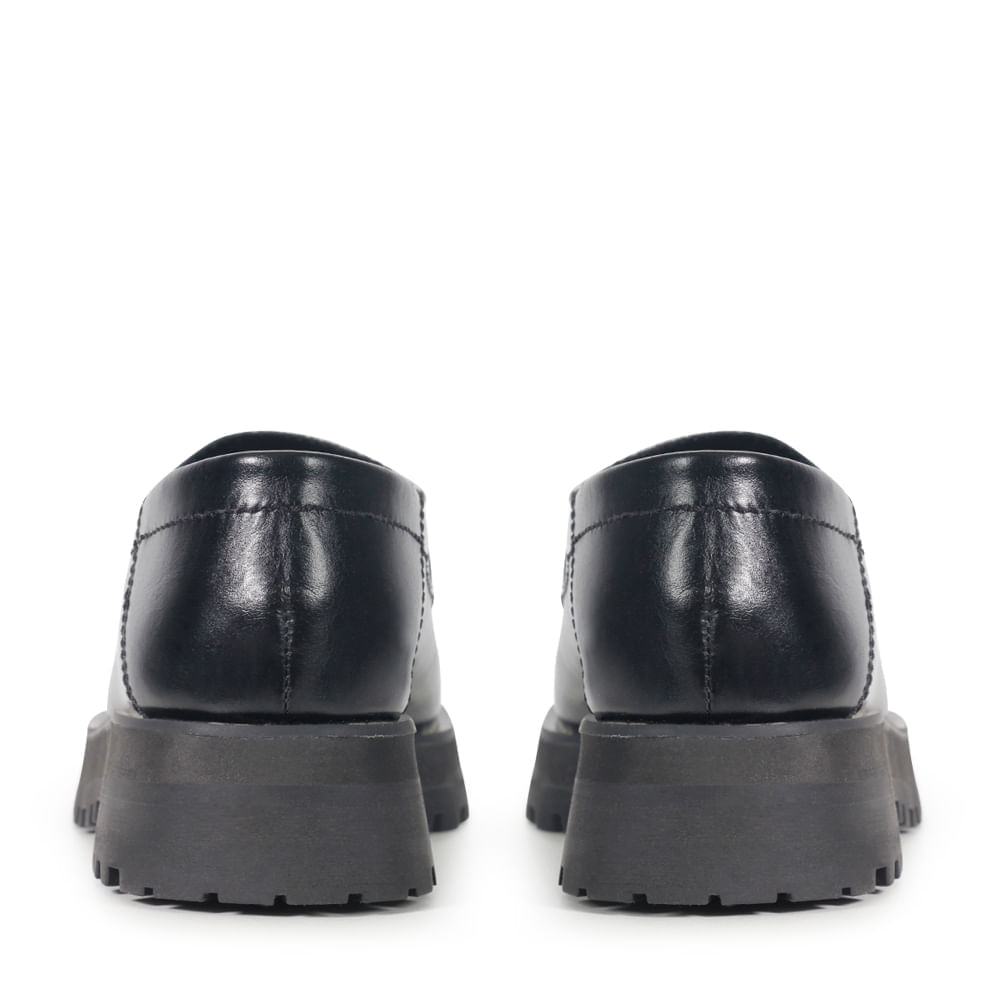 mocassim-casual-feminino-mocassim-isla-pretoebranco-paula-torres