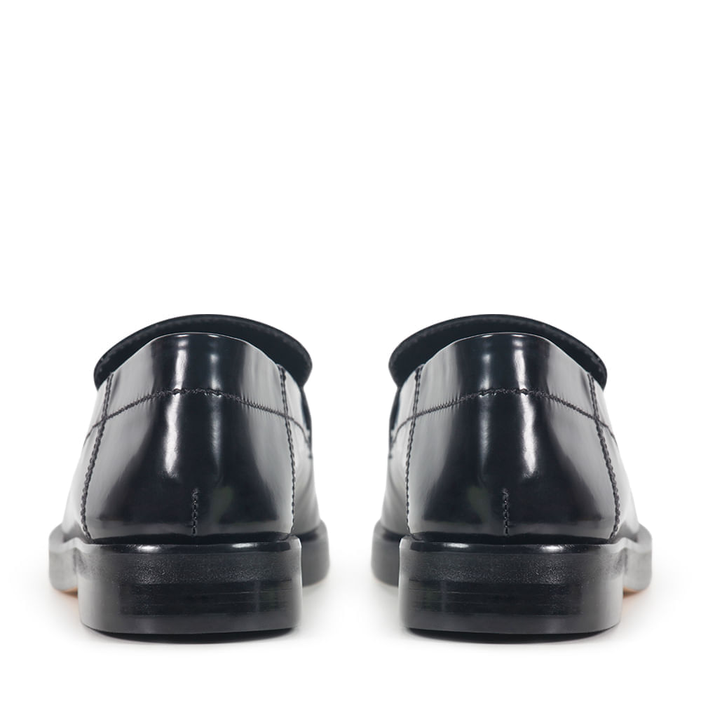 mocassim-casual-feminino-mocassim-paula-preto-paula-torres