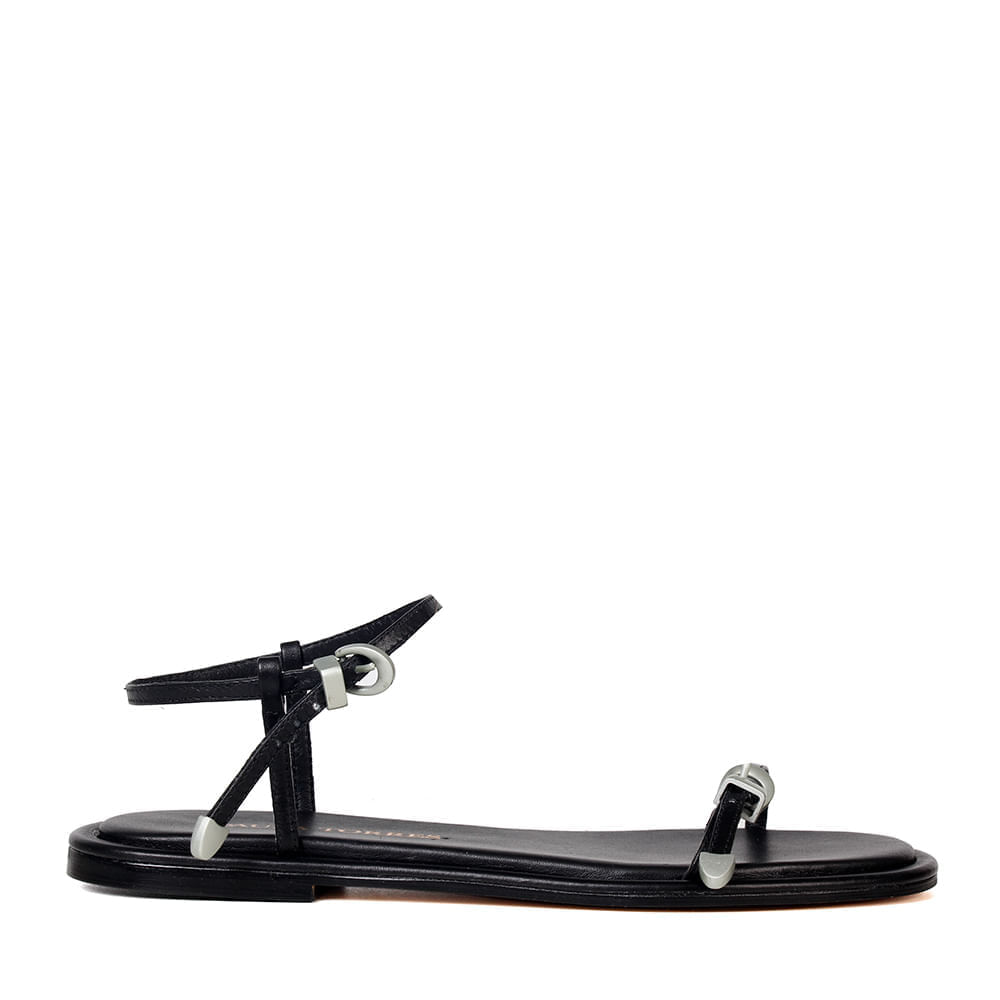 rasteira-para-o-verao-rasteira-lorena-preto-paula-torres