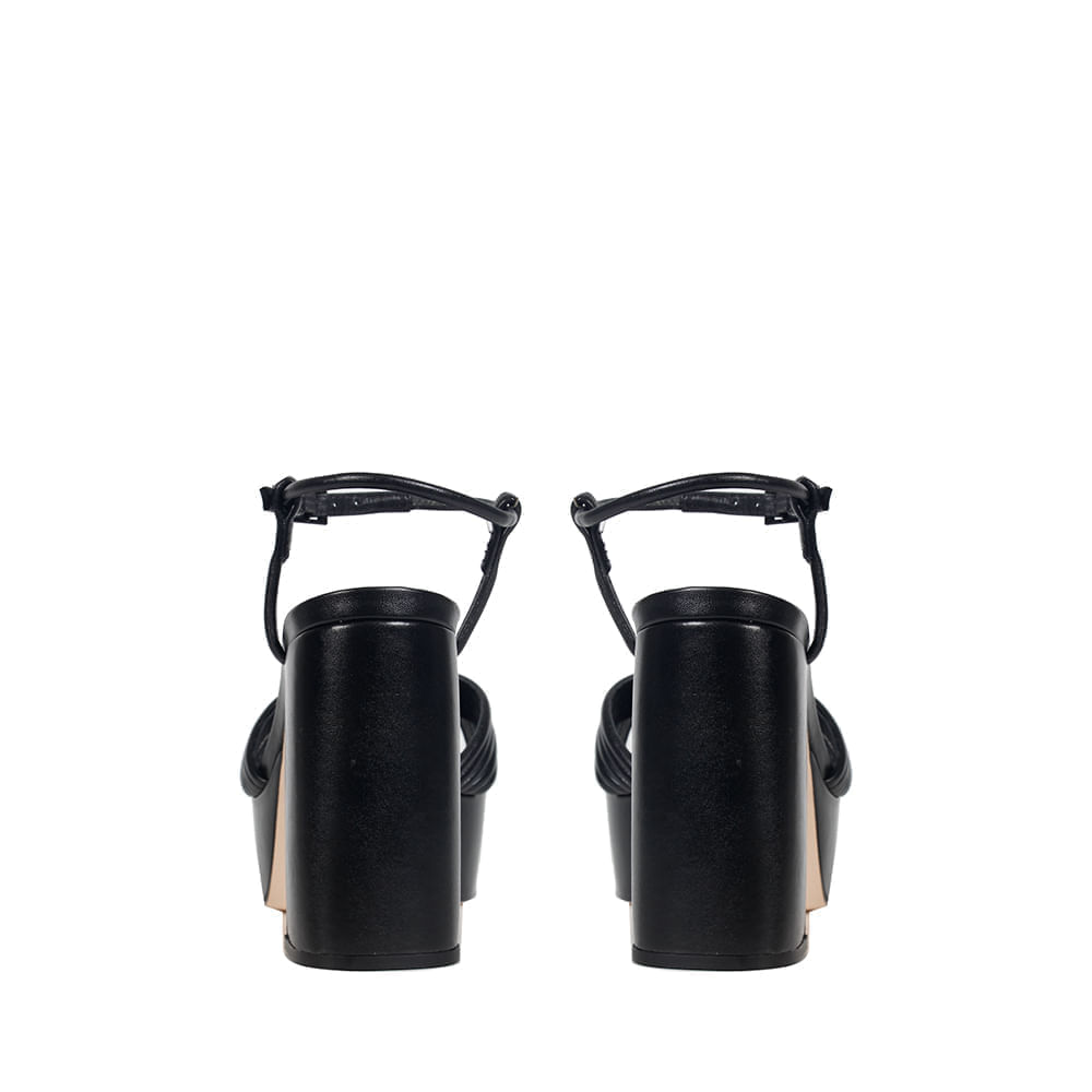 sandalia-para-o-dia-a-dia-sandalia-harper-preto-paula-torres