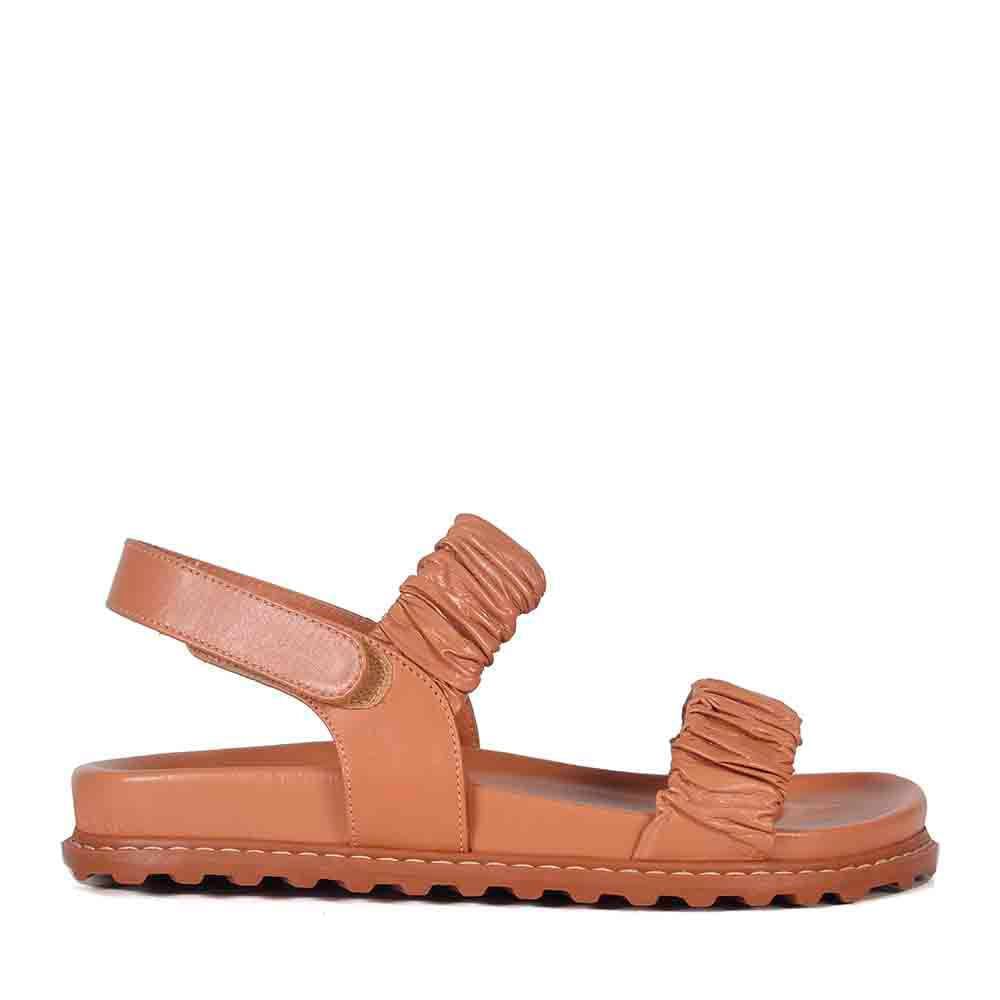 rasteira-para-o-verao-rasteira-serena-peach-paula-torres