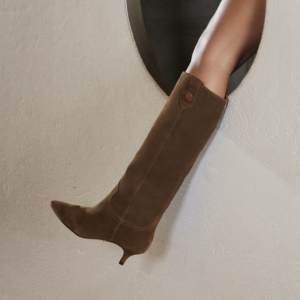 bota-feminina-confortavel-bota-lina-castanho-paula-torres