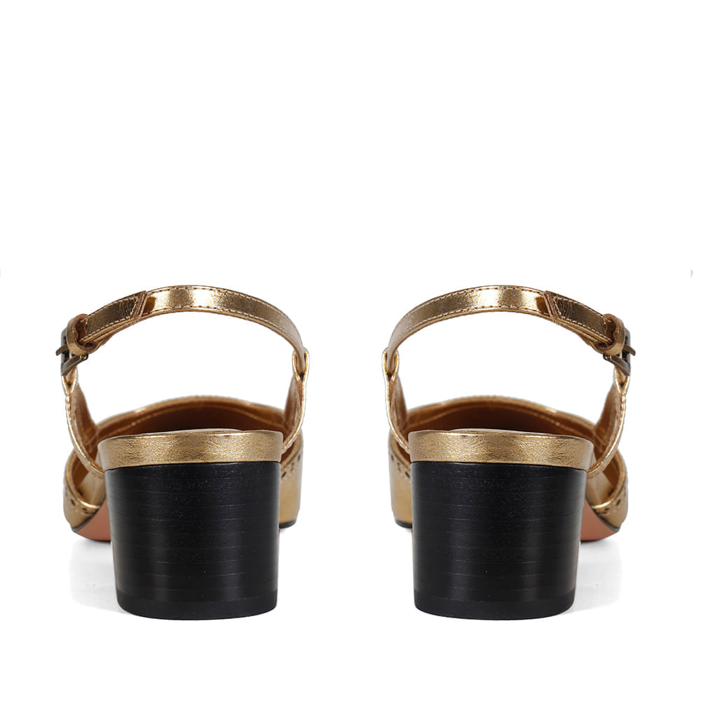 scarpin-baixo-trabalho-dia-a-dia-festas-inverno-giu-ouro-paula-torres-4