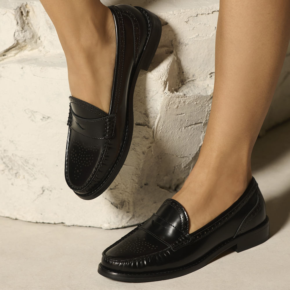 mocassim-trabalho-casual-versatil-dia-a-dia-giu-preto-paula-torres-5.jpg