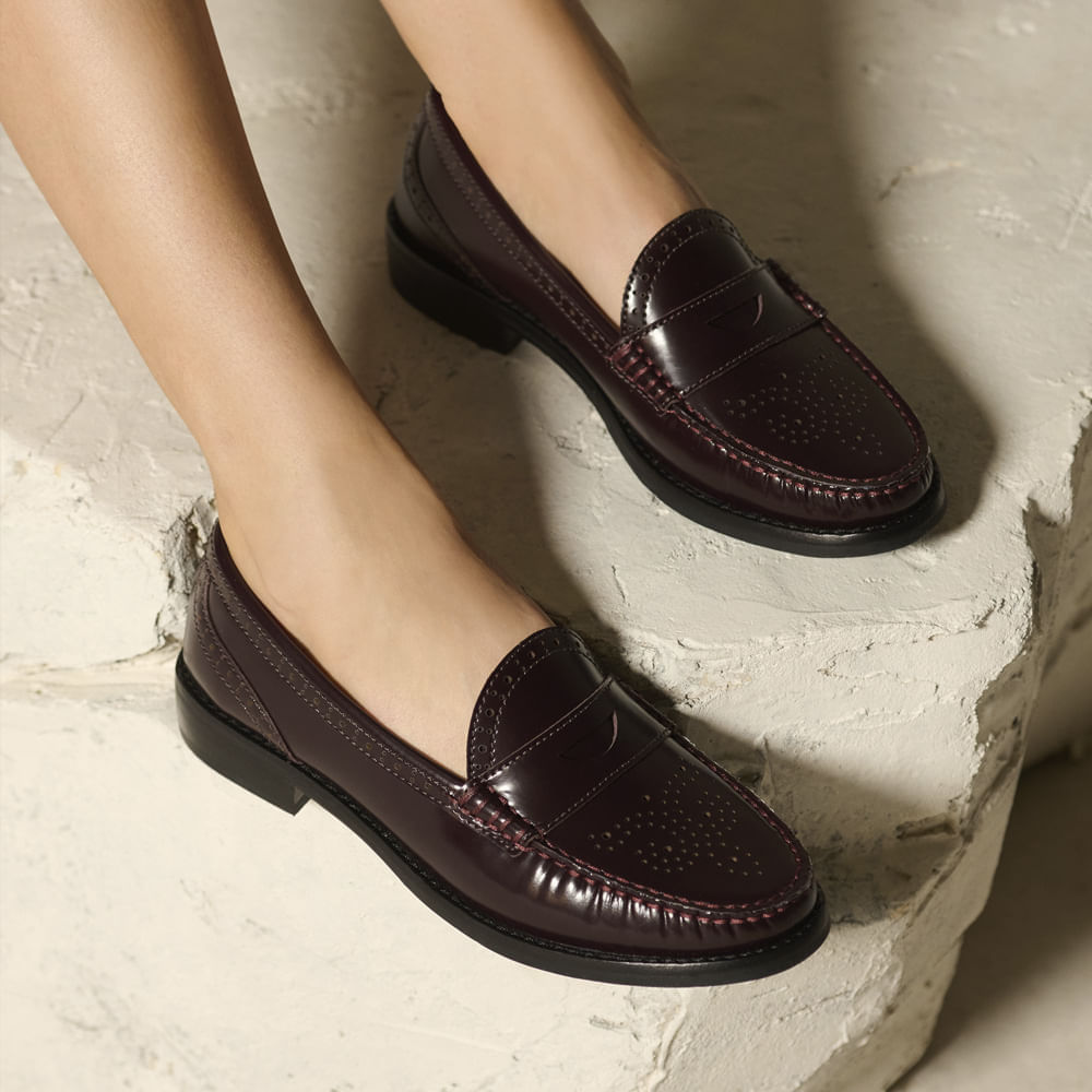 mocassim-trabalho-casual-versatil-dia-a-dia-giu-wine-paula-torres-5.jpg